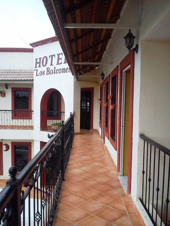 Hotel Los Balcones Паррас-де-ла-Фуэнте Экстерьер фото